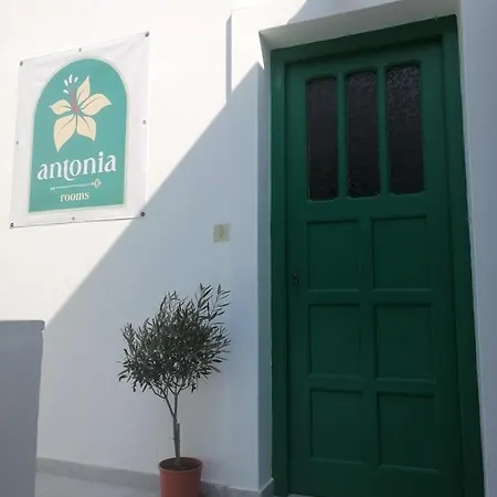 Antonia * Arkesini